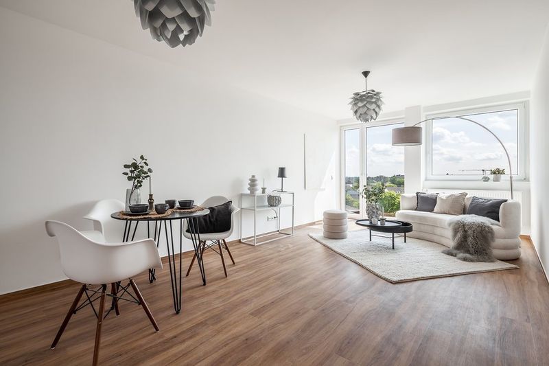 Raus aus dem Urlaub, rein ins neue Zuhause! Neuwertige 2-Zimmer-Wohnung mit Balkon!